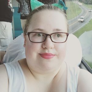 Meet your Posher, Jacqueline